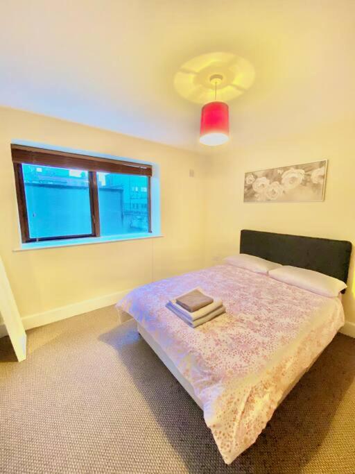 2 Bed Apartment In City Centre — Photos 3